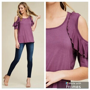 NWT Annabelle boutique ruffle detail Cold shoulder top feminine minimalist Plum